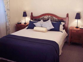 Georgie's Cottage - Hobart Tourism 2