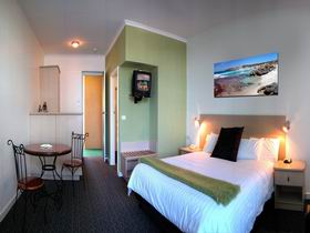 Kangaroo Island Seafront Resort - Hobart Tourism 1