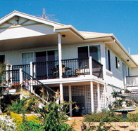 Loverings White House - Emu Bay - Tourism TAS