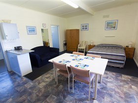 Modra's Apartments Tumby Bay - Tourism TAS 2