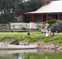 Stonewell Cottages and Vineyards - Tourism TAS