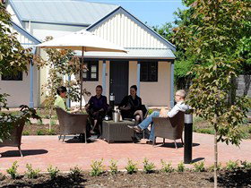 The Haus Studio Apartments - Tourism TAS 1