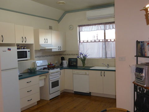 A Colourcity Apartments - Tourism TAS 14