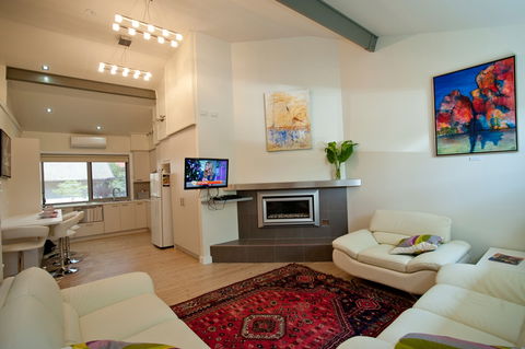 A Colourcity Apartments - Tourism TAS 17