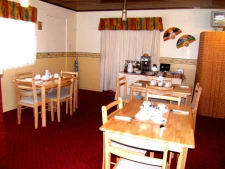 A Oscar Motel - Tourism TAS 4