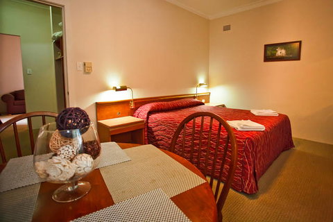 Abbotsleigh Motor Inn - Tourism TAS 4