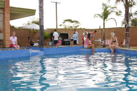 Adelaide Road Motor Lodge - Tourism TAS 5