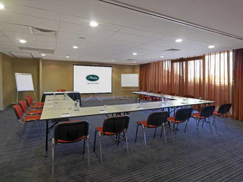 Adina Apartment Hotel Wollongong - Tourism TAS 3
