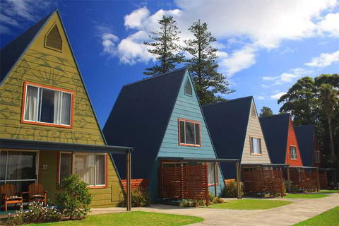 A-Frame Chalets @ Mokutu - Tourism TAS 0
