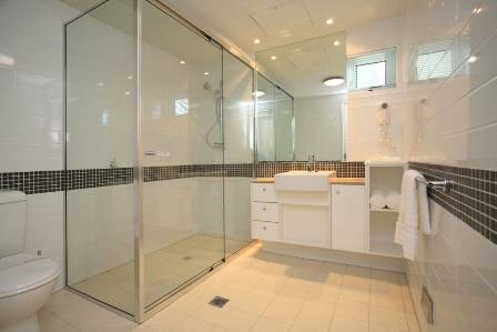 Urangan QLD Tourism TAS