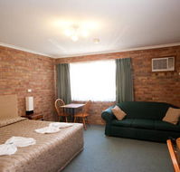 Allan Cunningham Motel and Old Wagon Restaurant - Hobart Tourism