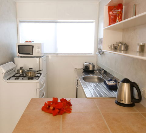 Aloha Apartments - Tourism TAS 5