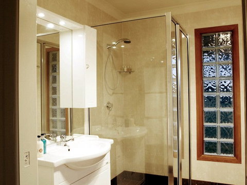 Alpine Lodges  - Tourism TAS 2