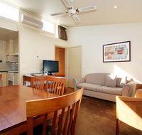 Alzburg Resort - Hobart Tourism