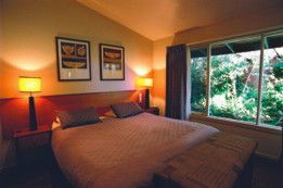 Alzburg Resort - Hobart Tourism 3