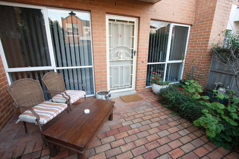 Amawind Apartments - Hobart Tourism 1