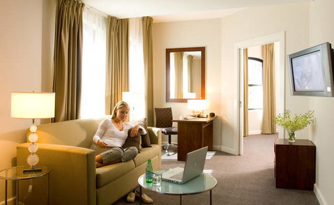 Amora Hotel Riverwalk Melbourne - Tourism TAS 1