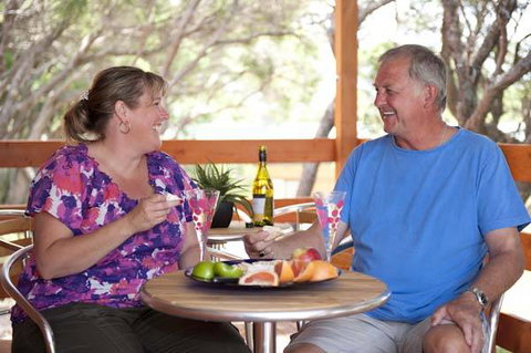 Anglesea Beachfront Caravan Park - Tourism TAS 1