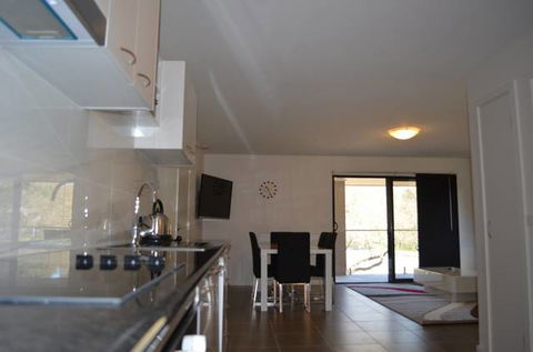 Apex Park Holiday Apartments - Hobart Tourism 4
