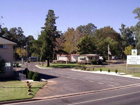 Apex Riverside Park - Hobart Tourism 0