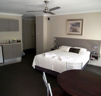 Aston Hill Motor Lodge - Hobart Tourism