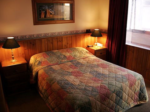Astor Motor Inn - Hobart Tourism 0