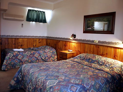 Astor Motor Inn - Hobart Tourism 1