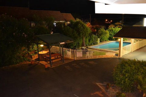 Atlas Motel - Tourism TAS 3