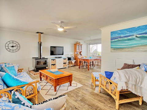 Bayside Retreat - Tourism TAS 3