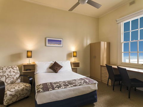 Ozone Hotel - Tourism TAS 2