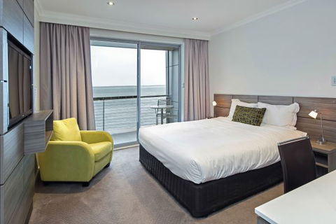 Ozone Hotel - Tourism TAS 3