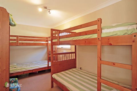 Hayes Beach House - Hobart Tourism 4