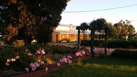 Angas Plains Estate Wines Heritage Suite - Tourism TAS 3