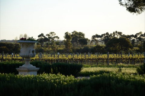 Angas Plains Estate Wines Heritage Suite - Tourism TAS 6