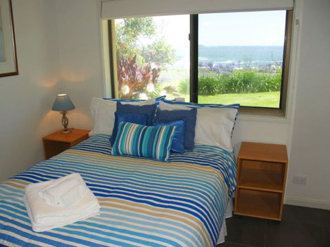 Beach House 204 - Hobart Tourism 2