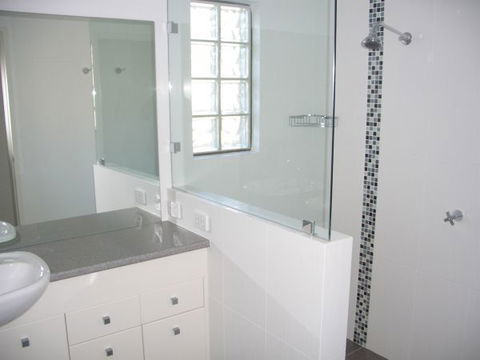 Beach House 204 - Hobart Tourism 5