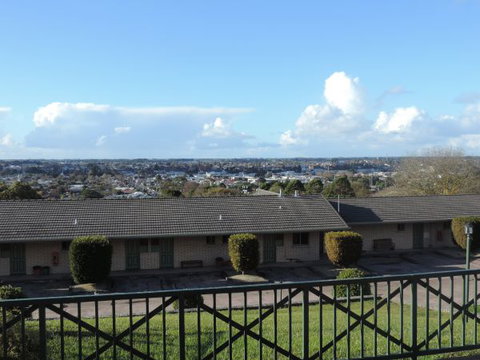 Lakes Resort Mount Gambier - Tourism TAS 1