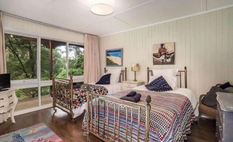 Sunflower Cottage - Hobart Tourism 10