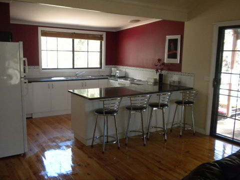 Gang Gang Villas - Hobart Tourism 5