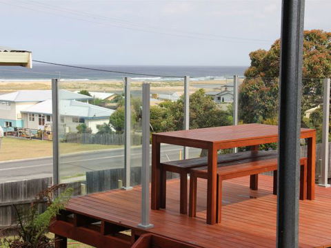 Scamander Beach Shack - Tourism TAS 3