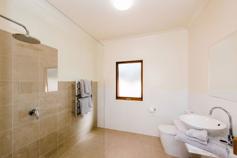 Cottage On The Murray - Hobart Tourism 5