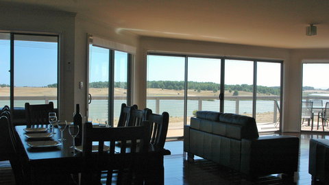 Parrydyse Clayton Bay - Tourism TAS 4