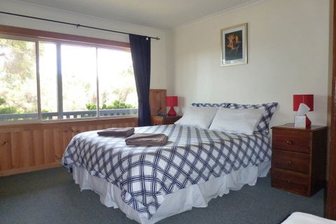 Arties Cottage Accommodation - Tourism TAS 2