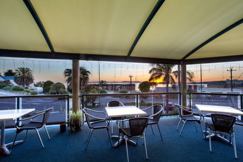 Adventure Backpackers - Tourism TAS 5