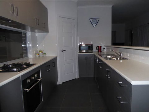 Adelaide Holiday House - Tourism TAS 6