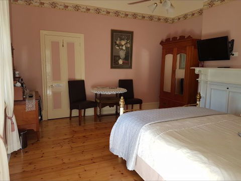 Angas Plains Wines Suites - Tourism TAS 1