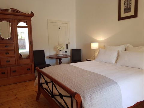 Angas Plains Wines Suites - Tourism TAS 10