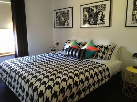 Barossa Retro BnB - Tourism TAS 5
