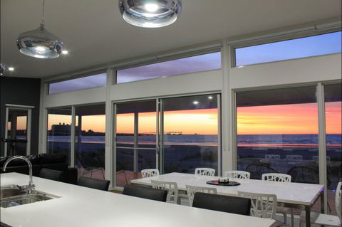 Beach Bliss Wallaroo - Hobart Tourism 3