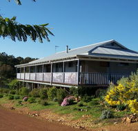 Blue House Bed and Breakfast - Tourism TAS